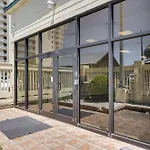 Beachfront Condo With Community Pool And Balcony!