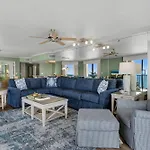 Coastal Charm Summerhouse 1015
