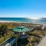 Spacious Home With Stylish, Modern Decor Throughout! By Dolce Vita Getaways Pcb
