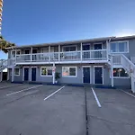 Front Beach Retreat D2