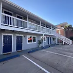 Front Beach Retreat B2