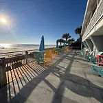 Front Beach Retreat D2