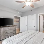 Laketown Wharf #1219 By Nautical Properties