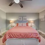 Our Happy Place! Seasonal Beach Srv! Pool & Gulf Views!