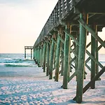 Toasted Coconut: Walk To Beach/Hottub/Kid Friendly