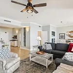Gulf Crest 2005 - 2 Bedroom 2Bathroom Withfantastic View! Family Friendly! Sleeps 8 Condo