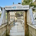 Ocean & Beach Views! Spacious 3-Br Condo For 8! By Dolce Vita Getaways Pcb