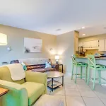 Panama City Beach Condo With Pool And Beach Access!