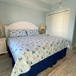 Celadon 207 Beachfront 1 Bedroom 2 Ba Sleeps 6