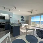 Celadon 207 Beachfront 1 Bedroom 2 Ba Sleeps 6