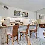 Moondrifter 305 - 2 Bedroom - Oceanfront Condo Sleeps 6