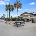Sunbird Resort 11Th Floor Free Beach Chairs - By Sunbird Rentals