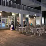 Laketown Wharf 1125