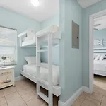 Laketown Wharf 1125