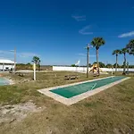 Pinnacle Port B2-306