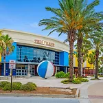 Laketown Wharf 933! Beautiful 3 Bd, Great Amenities, And Great Location