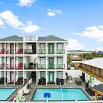 Lime And Dandy Pool Golf Grill Bar Games Near Beach