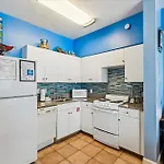 Shores Of Panama 1506, Perfect For A Great Couples Getaway! Free Fun! Reserved Parking Condo