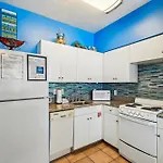 Shores Of Panama 1506, Perfect For A Great Couples Getaway! Free Fun! Reserved Parking Condo