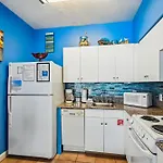 Shores Of Panama 1506, Perfect For A Great Couples Getaway! Free Fun! Reserved Parking Condo