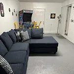 New Pirates Cove Hot Tub Pet Friendly