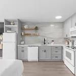 Fantastic Fully Renovated Beach Front Condo - Incredible View - Top Of The Gulf 321