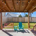 Coral Cabana - 3Bd 2Ba Home Close To Beach W/ Optional Golf Cart!