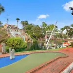 Spectacular 3Br 4Ba W/ Private Pool, 2 Min Walk To Beach - Sleeps 15!