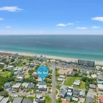 128 Kelly St | Beachy Keen