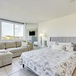 Panama City Beach Condo With Resort Amenities!