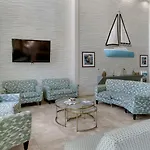 Laketown Wharf 834