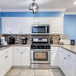 Gulf Highland: 135 Grande Island Blvd