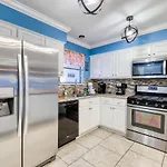 Gulf Highland: 135 Grande Island Blvd