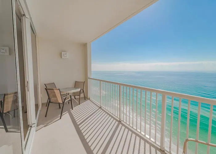 Majestic 1708 West - Tower I, Studio, Sleeps 4, Beachfront