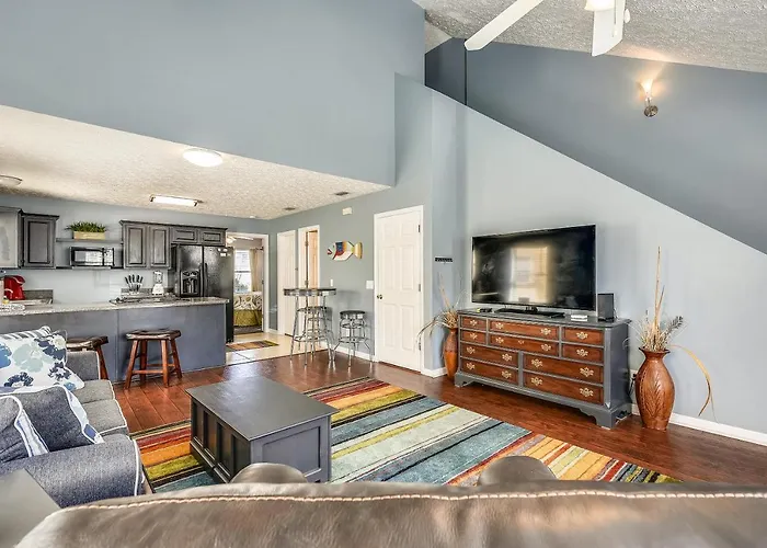 Willows Beach Retreat By Book That Condo