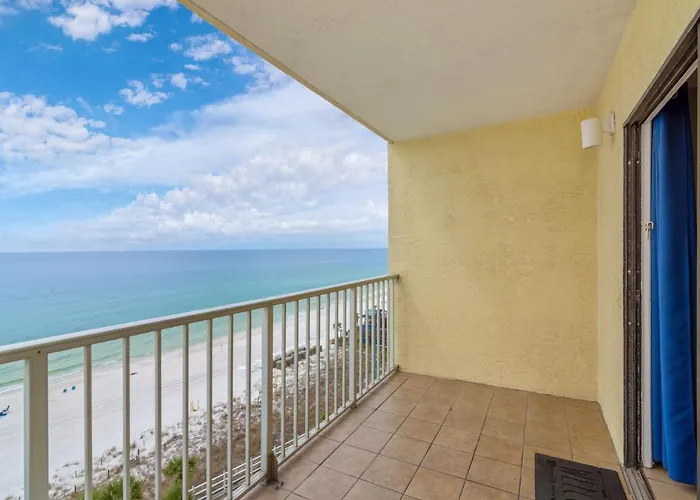 Summit 913, 1 Bedroom, Sleeps 6, Beachfront, Wi-Fi, Pool