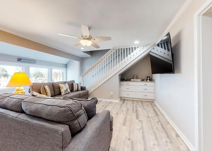 Bay Point Harbour Villa #221