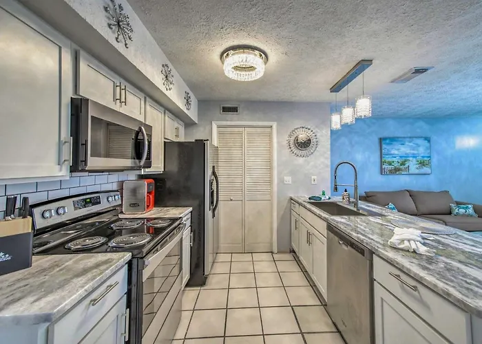 Cozy 1St-Floor Panama City Condo Steps To Beach!
