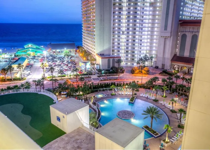 Laketown Wharf 1527 By Zia