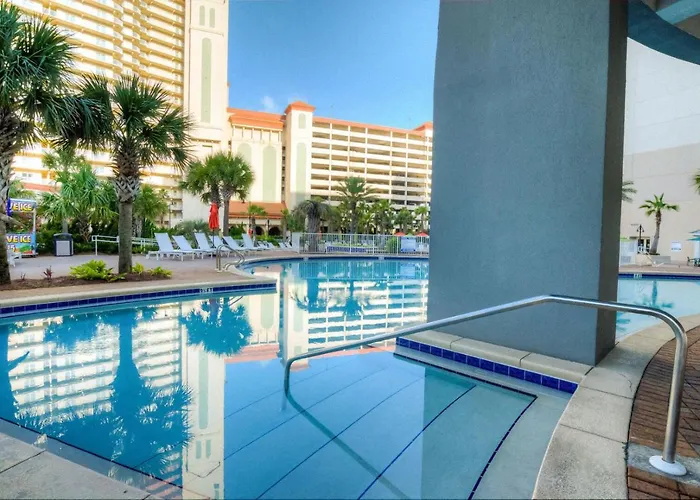 Laketown Wharf 920! Beautiful 3 Bd, Great Amenities, And Great Location