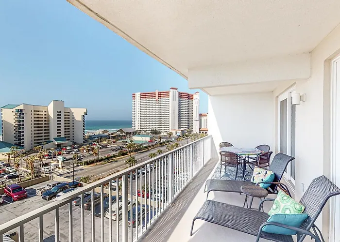 A Stay On The Sands Of Panama
