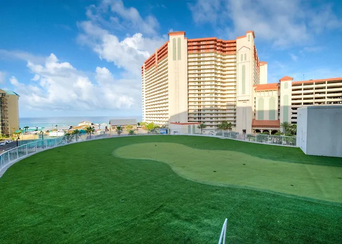 Laketown Wharf 1037