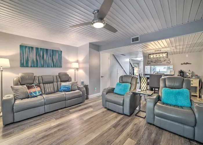 Pcb Townhome Walk To Beaches, Resort Amenities!