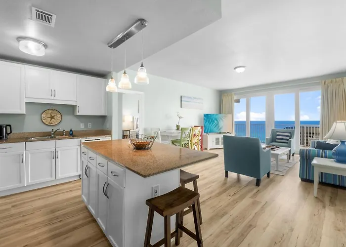 Beach & Ocean Views! Steps To Beach & Dining, Sleeps 9! Dolce Vita Getaways Pcb