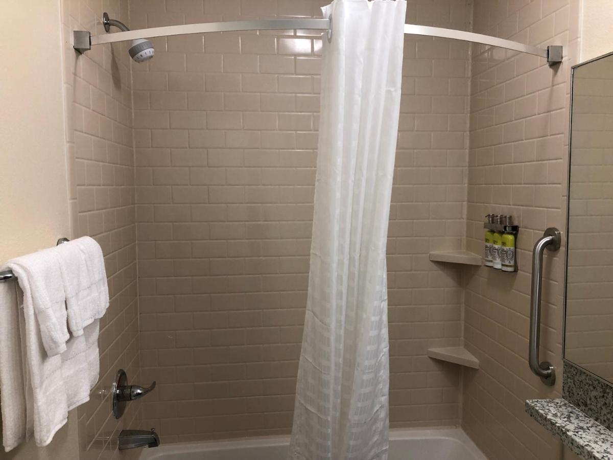 Candlewood - Panama Pier Park By Ihg 3*