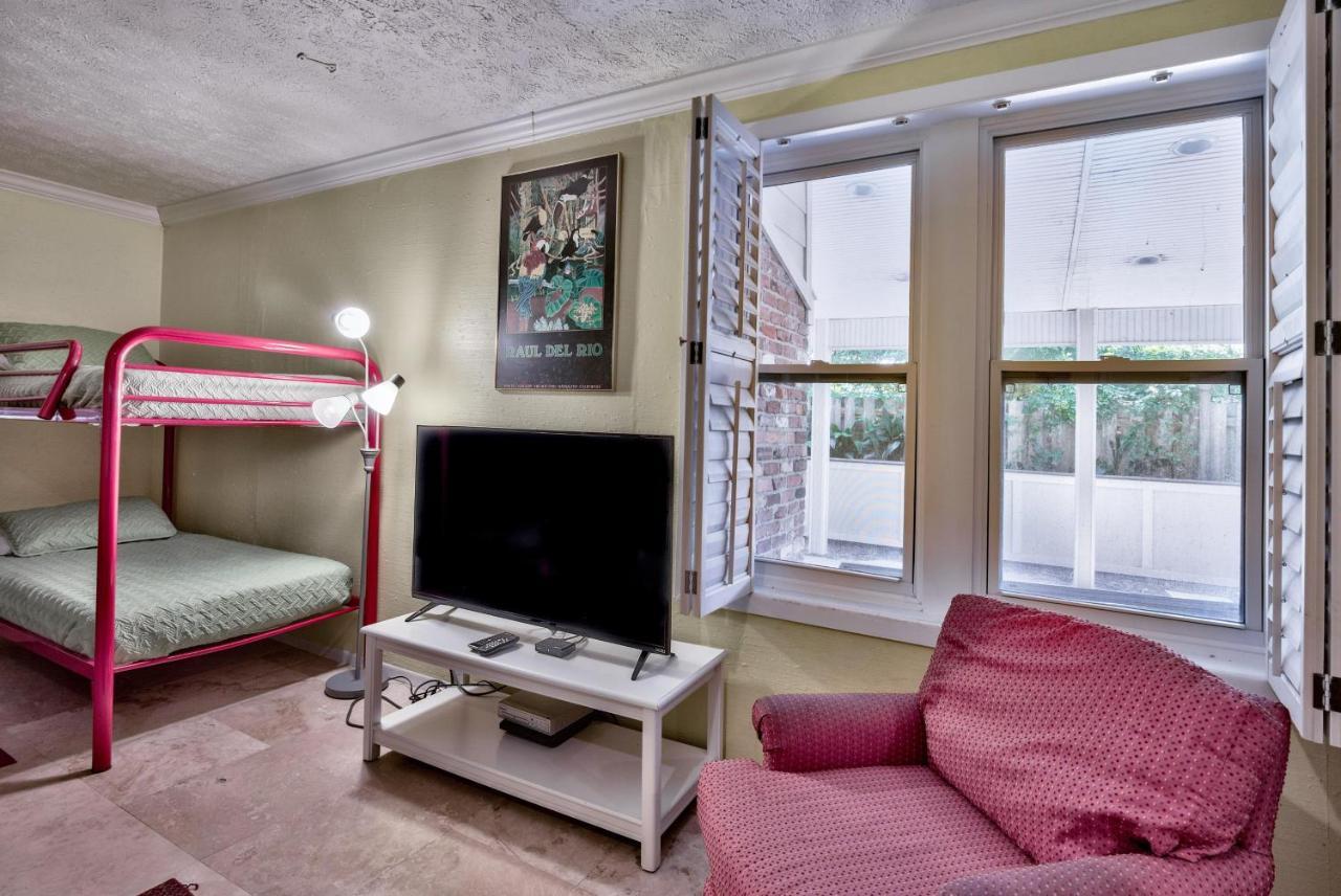 Blast - Lovely Beachfront With Tons Of Space!