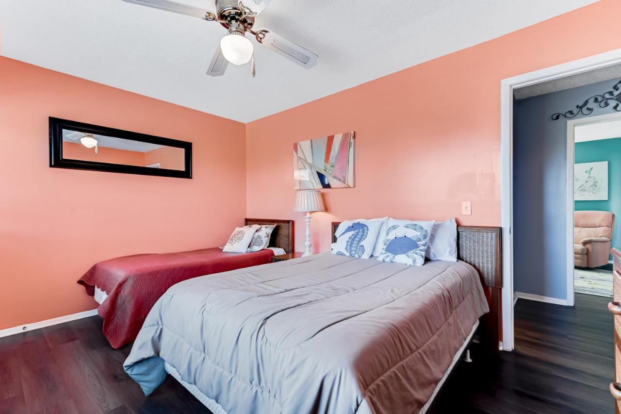 Deluna Court Getaway *