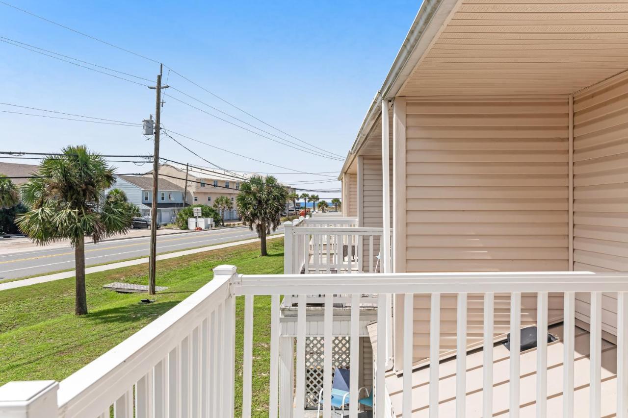 Deluna Court Getaway *