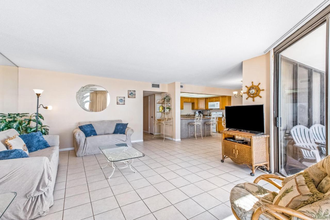 Edgewater 207