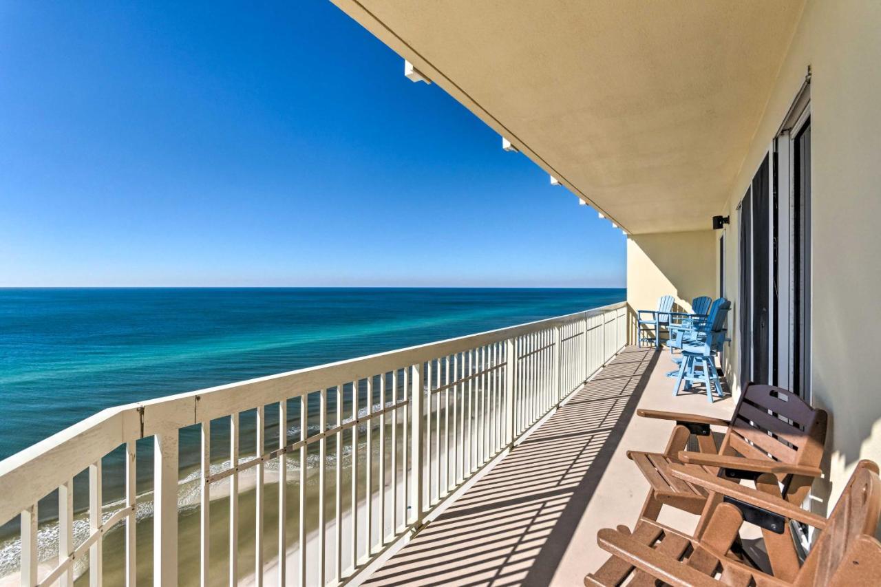 Waterfront Pcb With Balcony And Gear! Apartment